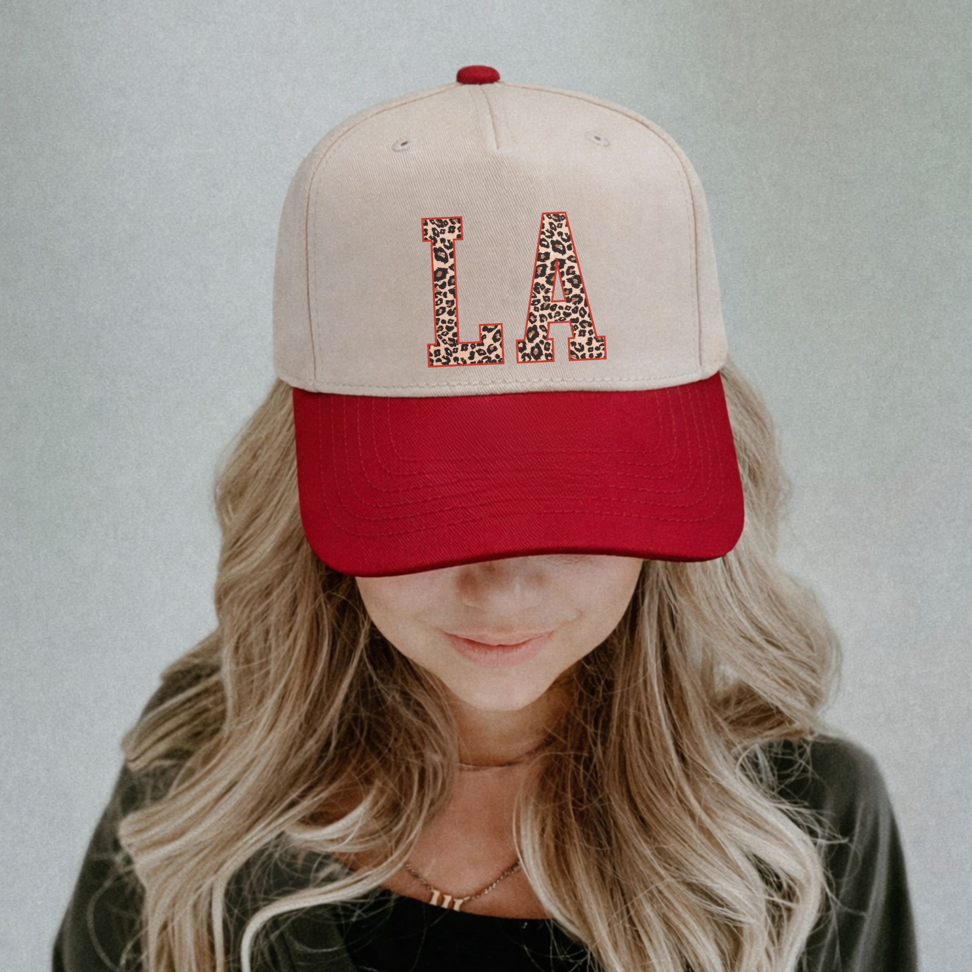 Women wearing leopard LA canvas snapback hat lifestyle image